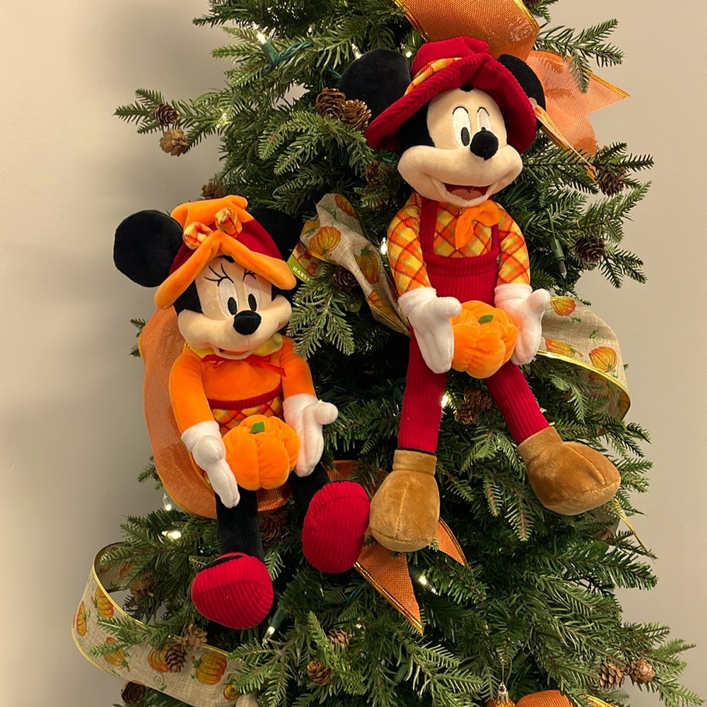 NWT. Fall decorations. Disney Minnie and Mickey Harvest shelf sitters.